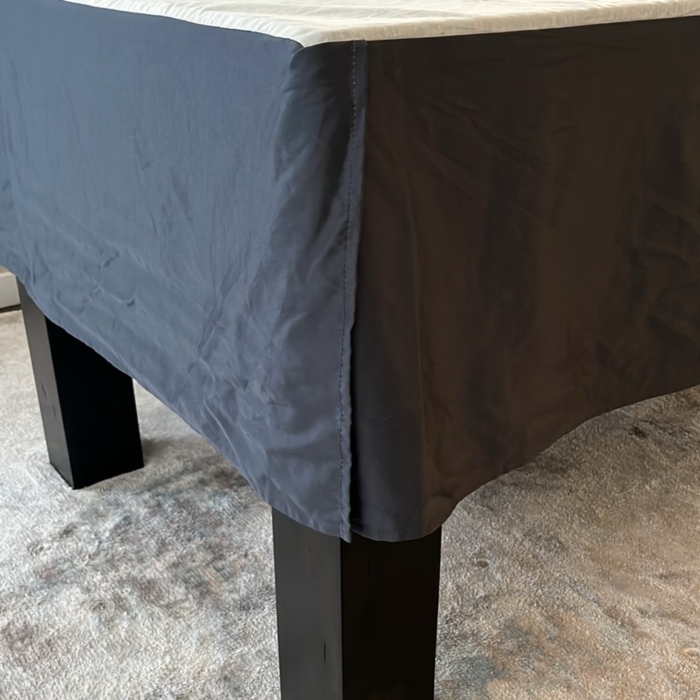 Queen bed skirt